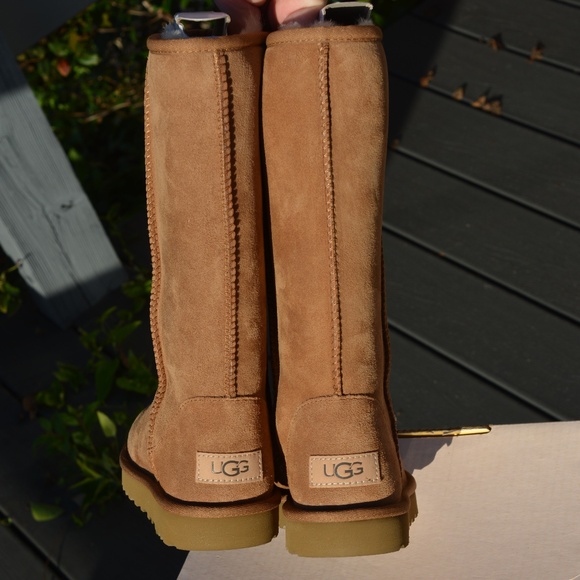 UGG Classic Tall Size 6 Chestnut New - Picture 5 of 7